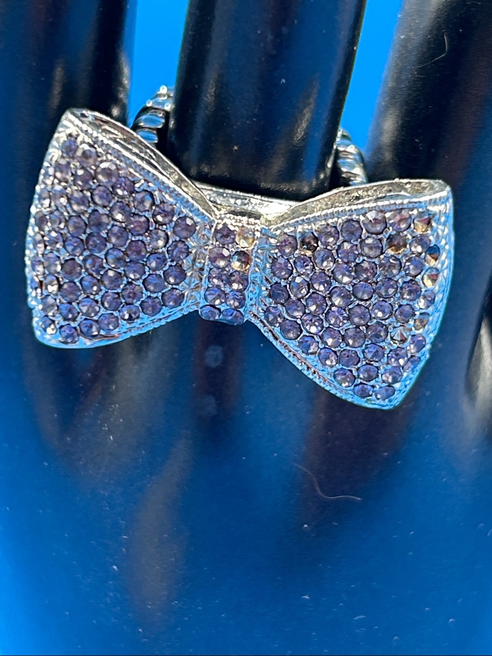 Bow Ring with Purple Crystals - Picture 2 of 3